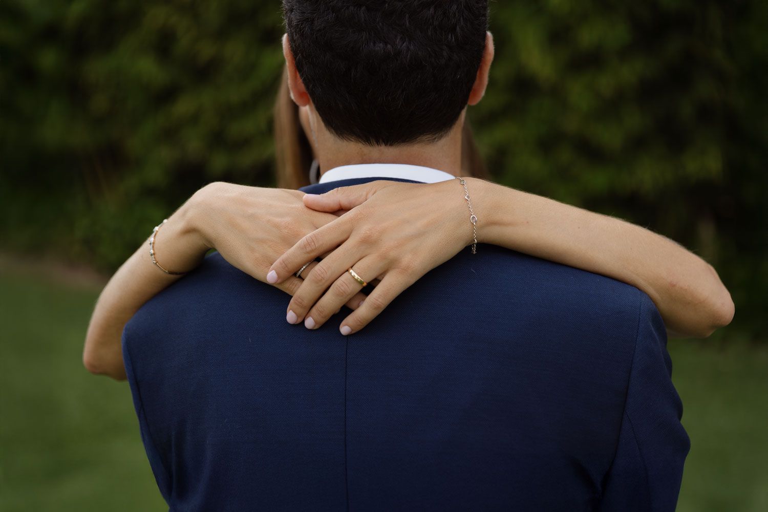 Fotografía editorial de boda en blanco y negro